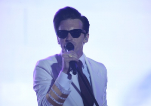 Este 30 de abril vivimos una noche inolvidable con la presentación de Drake Bell, actor, cantautor y músico que marcó toda una generación con su carisma y talento 🎤🎸💥