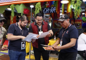 Gobierno del Estado y PROFECO realizan operativo para verificar precios en la Feria de Puebla